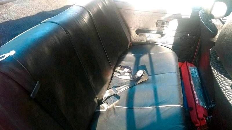 Używany VW Jetta 60 KM (44 kW) 1981 Czerwony Sedan/Limuzyna