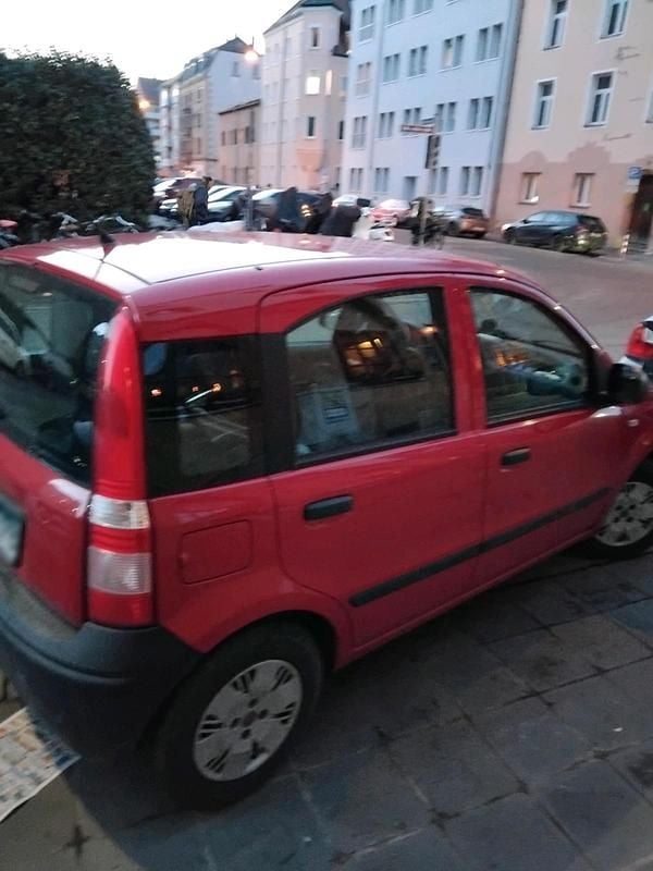 Gebraucht Fiat Panda 54 PS (39 kW) 2010 Rot Kleinwagen