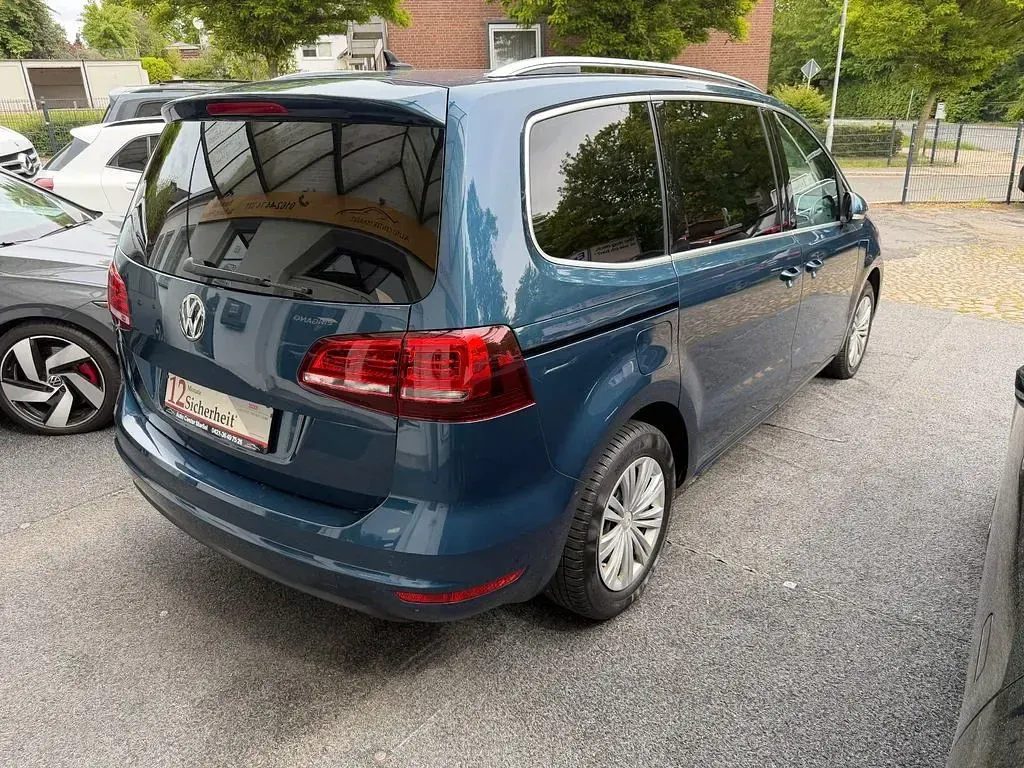 Gebraucht VW Sharan 184 PS (135 kW) 2017 Blau Van / Kleinbus