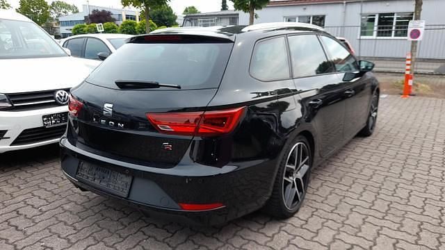 Mythosschwarz metallic mythosschwarz metallic Gebraucht 2019 Seat Leon ST FR Kombi | 21.763 € (Etwas zu teuer) - Bild 1/4