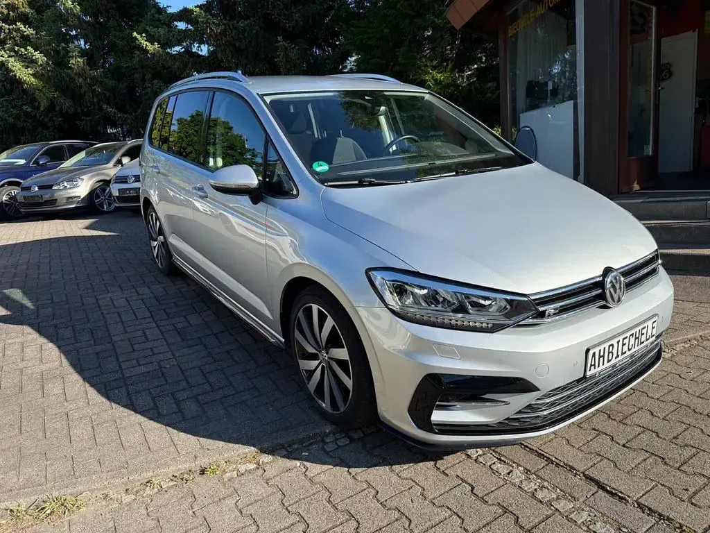 Gebraucht VW Touran Sound 150 PS (110 kW) 2018 Silber Van / Kleinbus