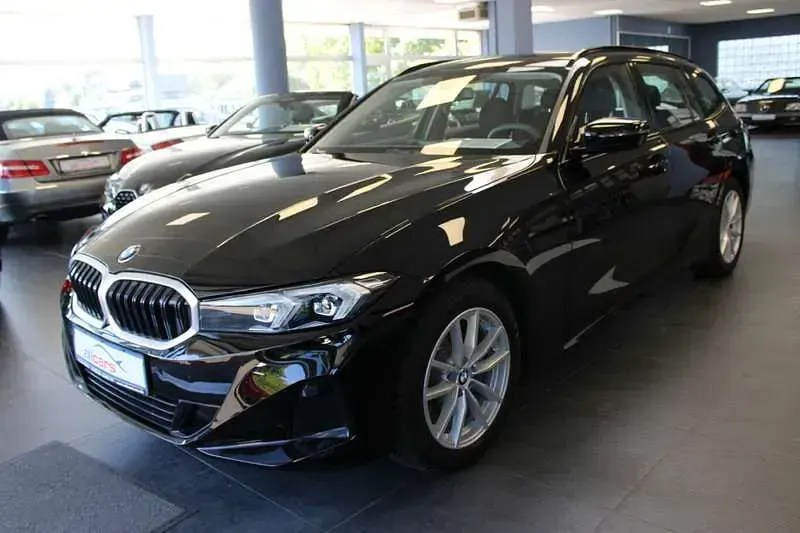 Gebraucht BMW 318 156 PS (114 kW) 2025 Schwarz Kombi