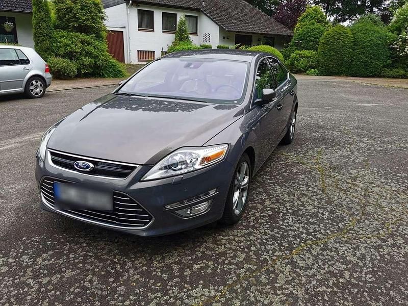 Grau Gebraucht 2012 Ford Mondeo Titanium Limousine | 5.800 € (Fairer Preis) - Bild 1/4