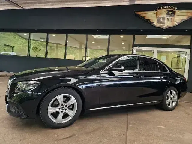 Gebraucht Mercedes E220 Avantgarde 194 PS (142 kW) 2017 Schwarz Limousine
