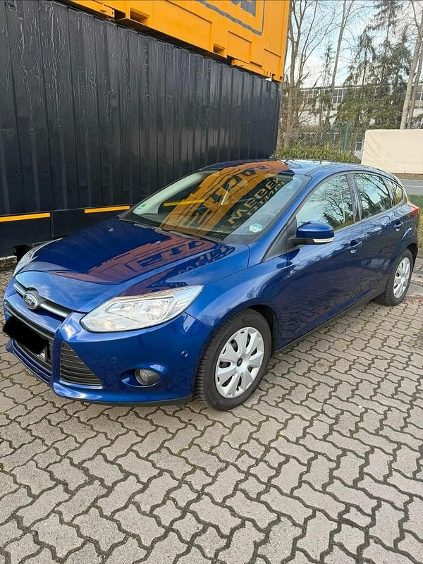 Gebraucht Ford Focus ST-Line 101 PS (74 kW) 2014 Blau Kleinwagen