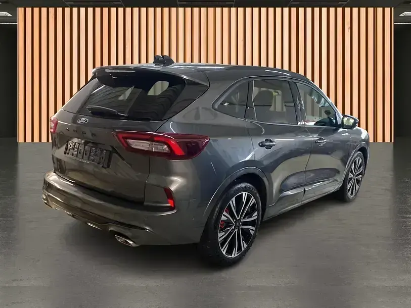 Gebraucht Ford Kuga ST-Line X 186 PS (136 kW) 2025 Grau SUV