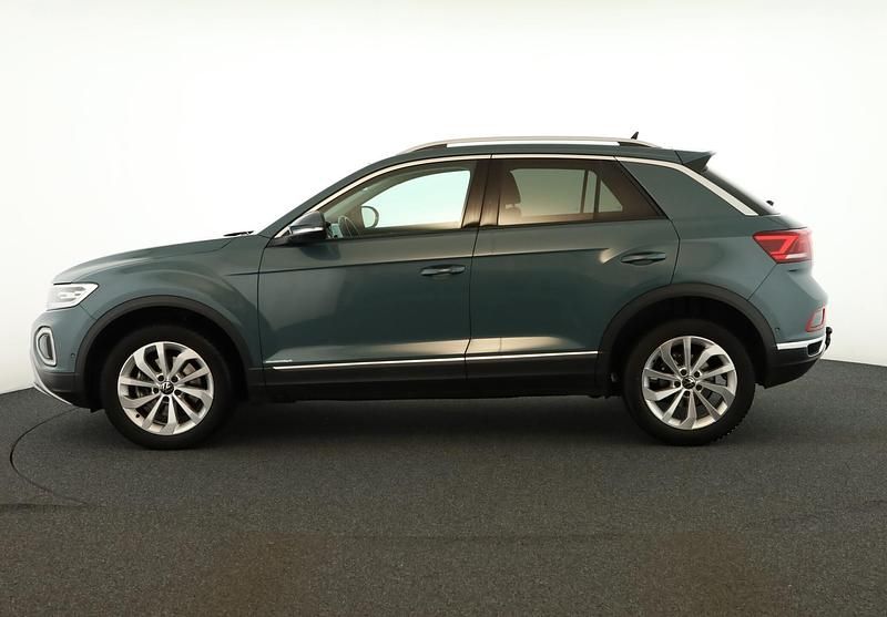 Gebraucht VW T-Roc Style 150 PS (110 kW) 2024 Petroleum blue metallic SUV