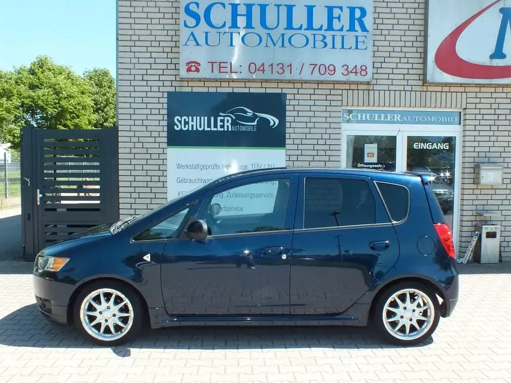 Gebraucht Mitsubishi Colt Plus 95 PS (69 kW) 2012 Blau Kleinwagen