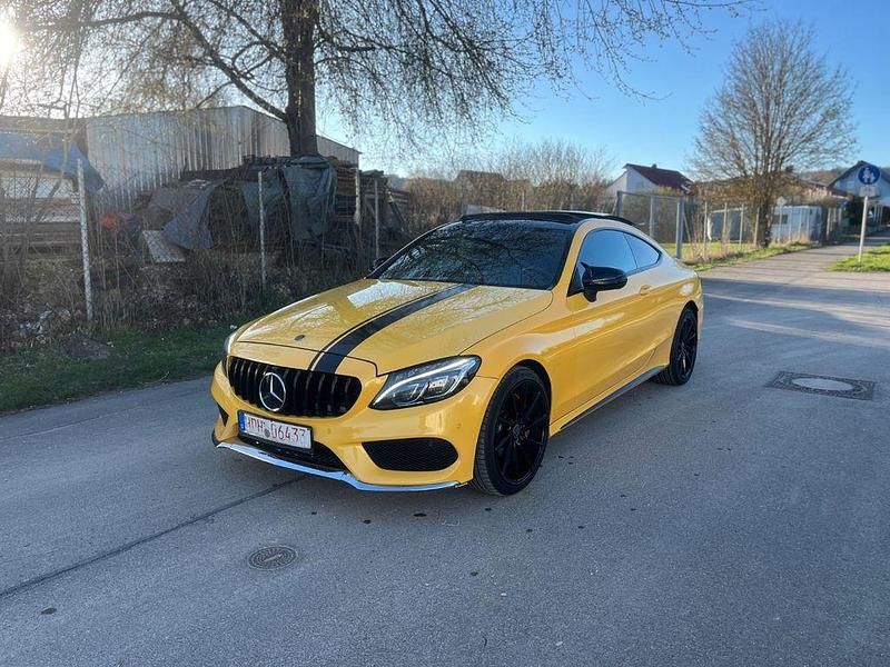 Gebraucht Mercedes C300 245 PS (180 kW) 2016 Gelb Coupé