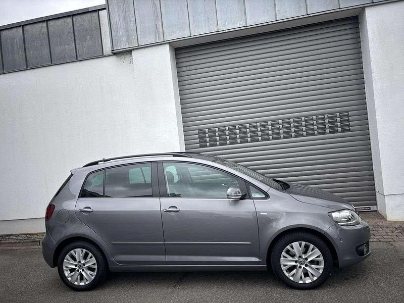 United grey Gebraucht 2013 VW Golf VI Life Limousine | 11.590 € (Teuer) - Bild 1/4