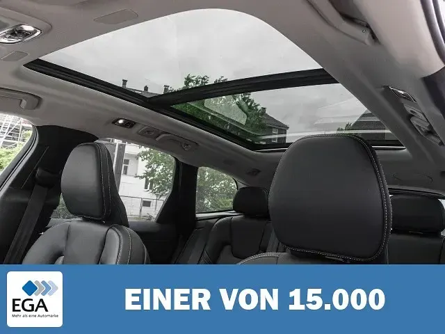 Gebraucht Volvo XC60 Inscription 392 PS (288 kW) 2021 Blau metallic SUV