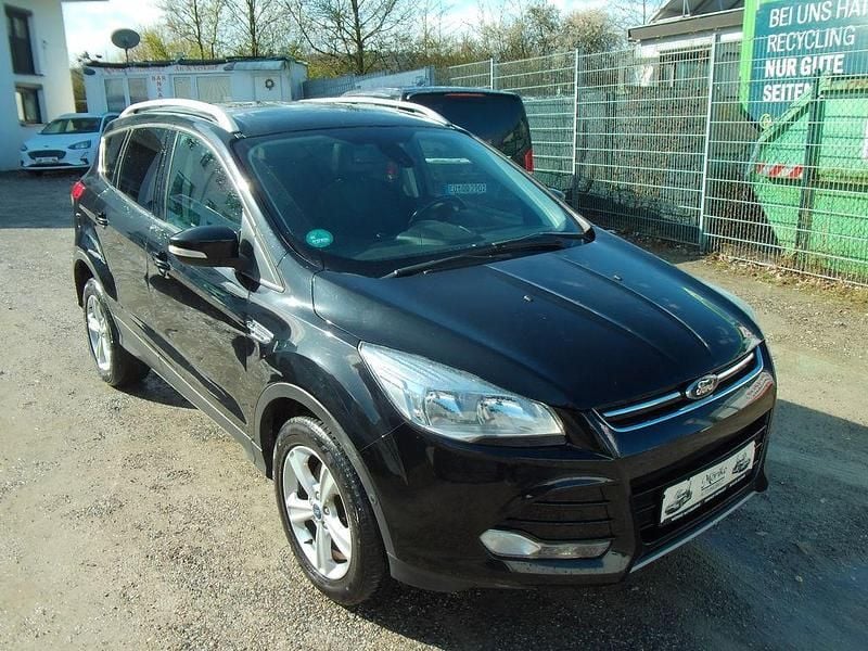 Gebraucht Ford Kuga Titanium 163 PS (119 kW) 2014 Schwarz SUV
