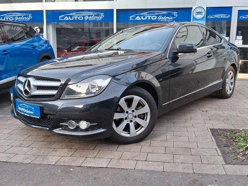 Magnetitschwarz Gebraucht 2013 Mercedes C180 Coupé | 12.900 € (Teuer) - Bild 1/4