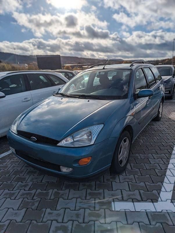 Blau Gebraucht 2000 Ford Focus Ambiente Kombi | 500 € (Superpreis) - Bild 1/1