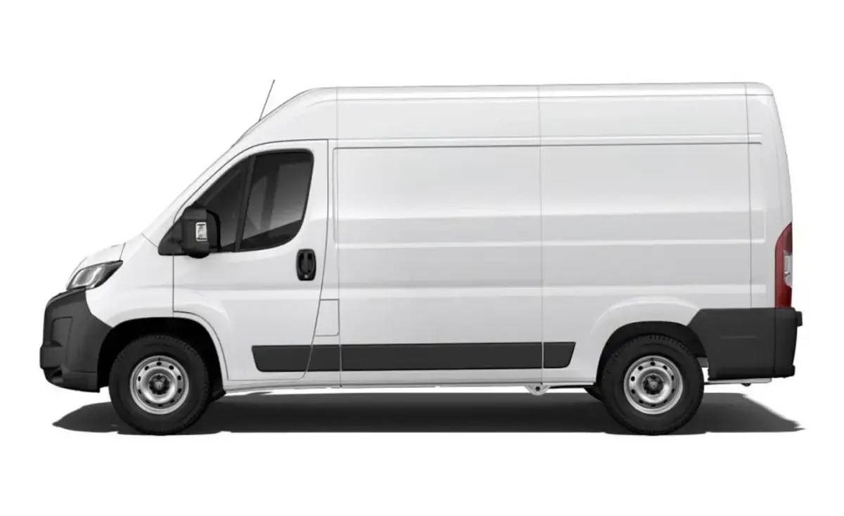 Neu Peugeot Boxer 140 PS (102 kW) 2026 Kaolin weiß Van