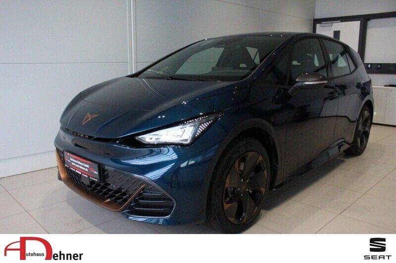 Second-hand Cupra Born 169 kW (231 CP) 2024 Albastru Hatchback