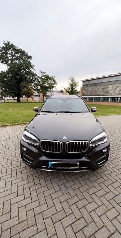 Grau Gebraucht 2016 BMW X6 SUV | 27.500 € (Guter Preis) - Bild 1/4