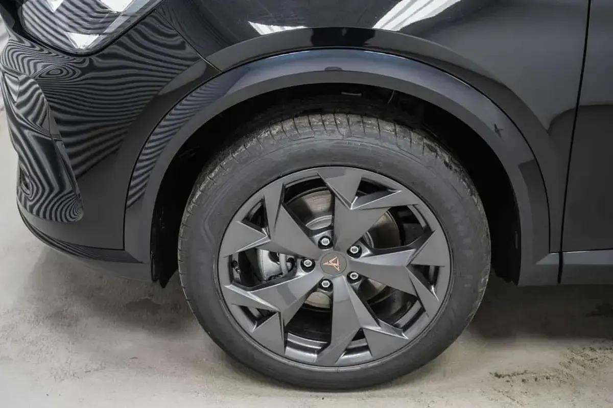 Neu Cupra Formentor 150 PS (110 kW) 2025 Midnight black metallic (0e) SUV
