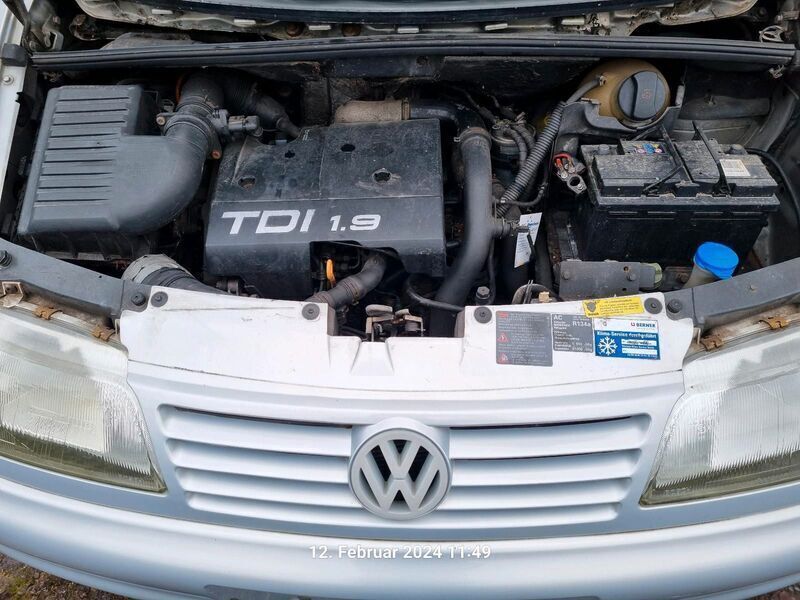 Silber Gebraucht 1998 VW Sharan Van / Kleinbus | 999 € - Bild 1/4