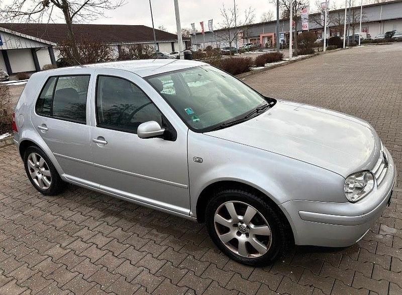 Silber Gebraucht 2003 VW Golf Pacific Limousine | 2.500 € (Etwas zu teuer) - Bild 1/4
