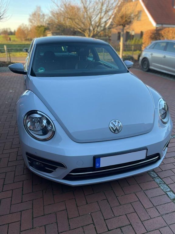 Weiß Gebraucht 2017 VW Beetle Allstar Limousine | 15.400 € (Fairer Preis) - Bild 1/4