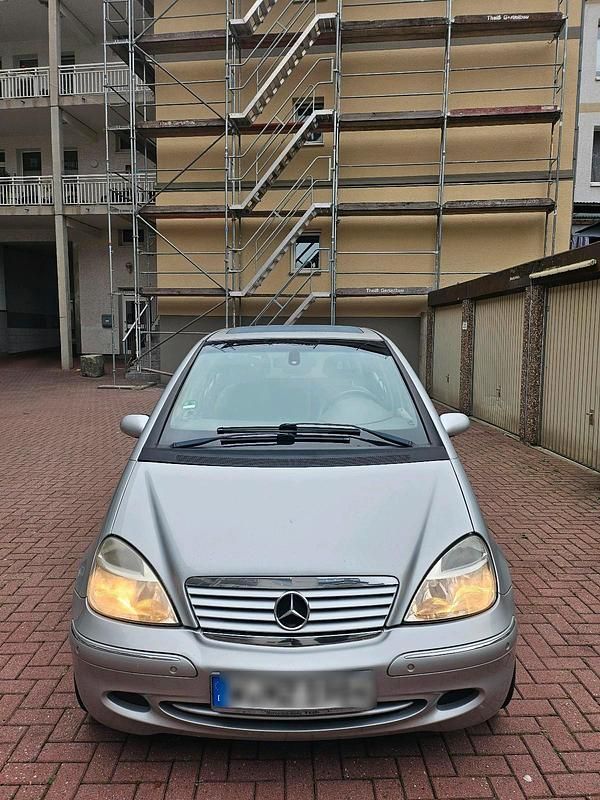 Silber Gebraucht 2003 Mercedes A190 Kleinwagen | 1.200 € (Superpreis) - Bild 1/4