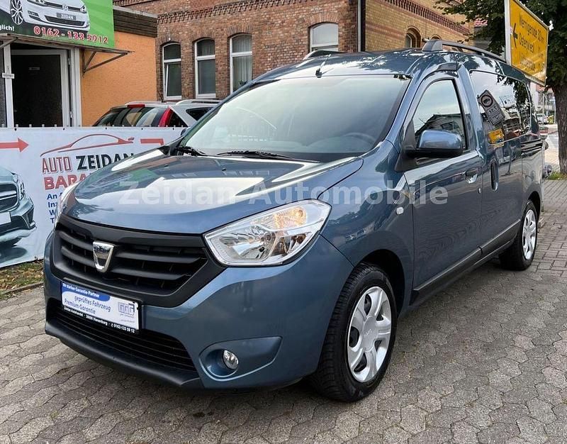 Blau Gebraucht 2013 Dacia Dokker Lauréate Van | 5.900 € (Fairer Preis) - Bild 1/4