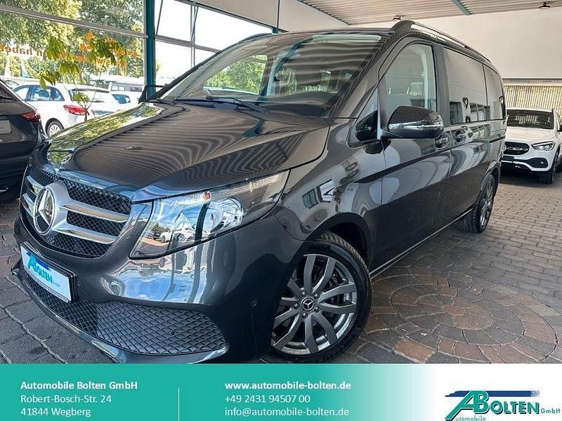 Grau Gebraucht 2021 Mercedes V220 Edition Van / Kleinbus | 45.950 € (Etwas zu teuer) - Bild 1/4