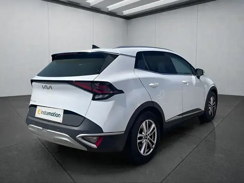 Gebraucht Kia Sportage Vision 150 PS (110 kW) 2022 Weiß SUV