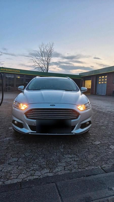 Gebraucht Ford Mondeo 150 PS (110 kW) 2016 Silber Kombi