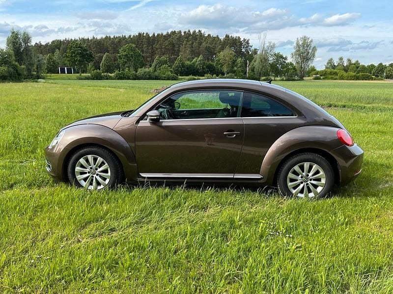 Gebraucht VW Beetle 105 PS (77 kW) 2012 Braun Kleinwagen