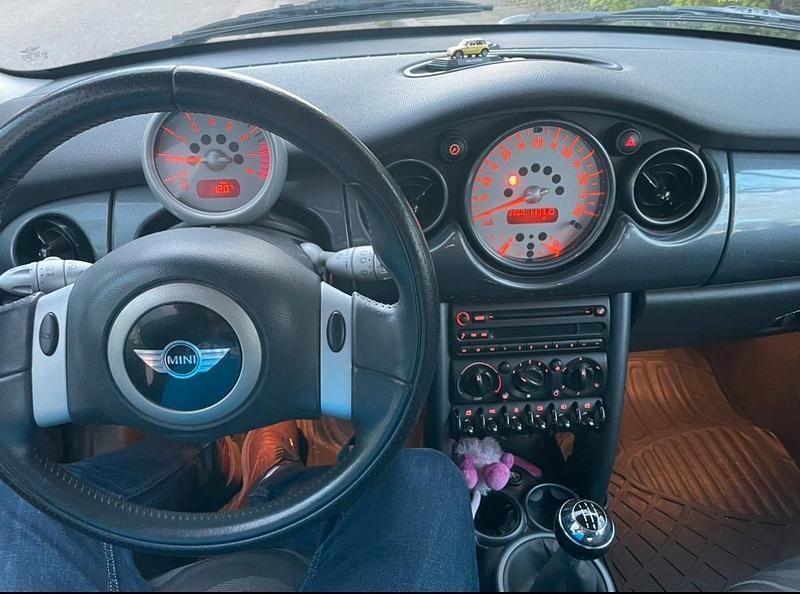 Second-hand Mini Cooper 90 CP (66 kW) 2004 Argintiu Hatchback