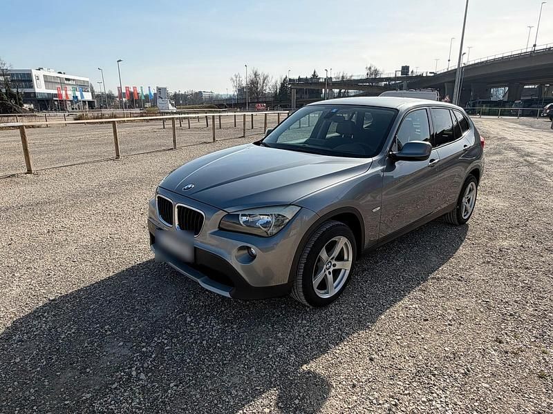 Gebraucht BMW X1 143 PS (105 kW) 2010 Grau SUV