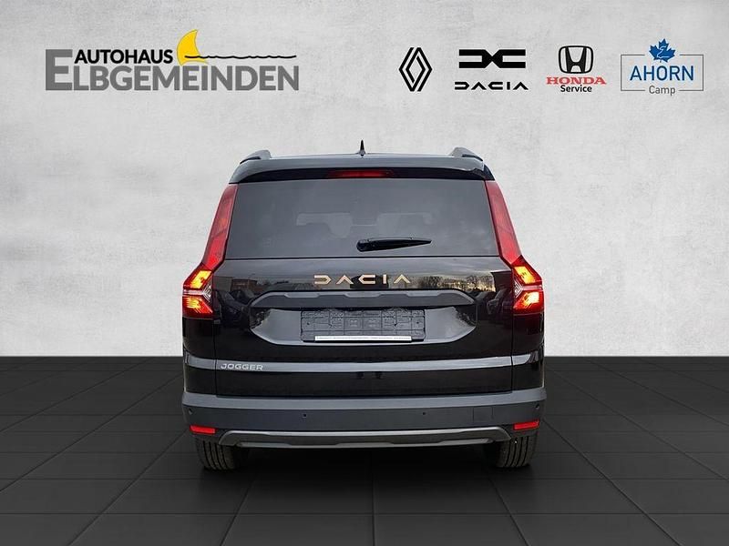 Neu Dacia Jogger Extreme 101 PS (74 kW) 2025 Schwarz Van / Kleinbus