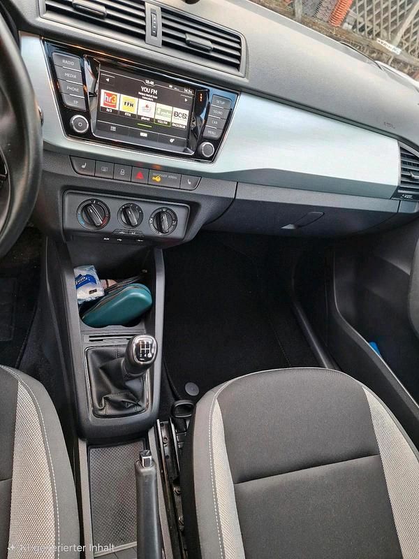 Gebraucht Skoda Fabia 75 PS (55 kW) 2017 Blau Kleinwagen