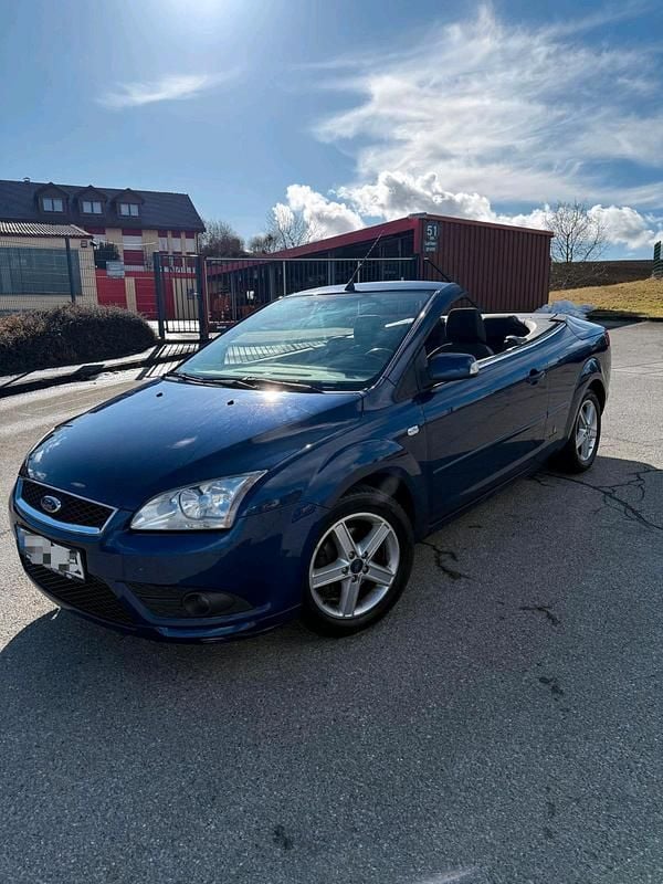 Gebraucht Ford Focus Cabriolet 101 PS (74 kW) 2007 Blau Cabrio