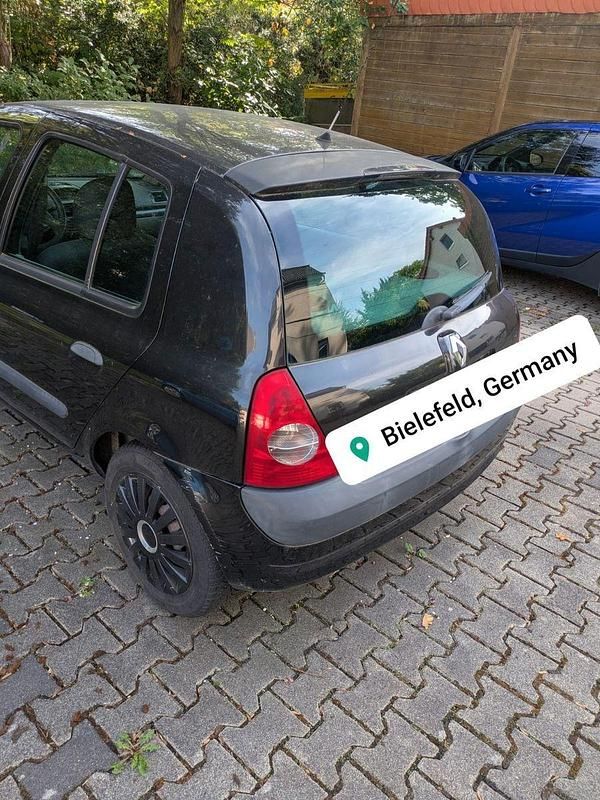 Gebraucht Renault Clio II 75 PS (55 kW) 2004 Schwarz Limousine