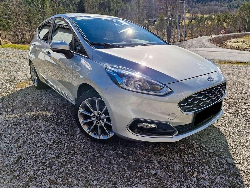 Grau Gebraucht 2018 Ford Fiesta Vignale Kleinwagen | 11.450 € (Guter Preis) - Bild 1/4
