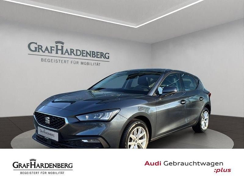 Grau Gebraucht 2022 Seat Leon Style Limousine | 17.777 € (Fairer Preis) - Bild 1/4