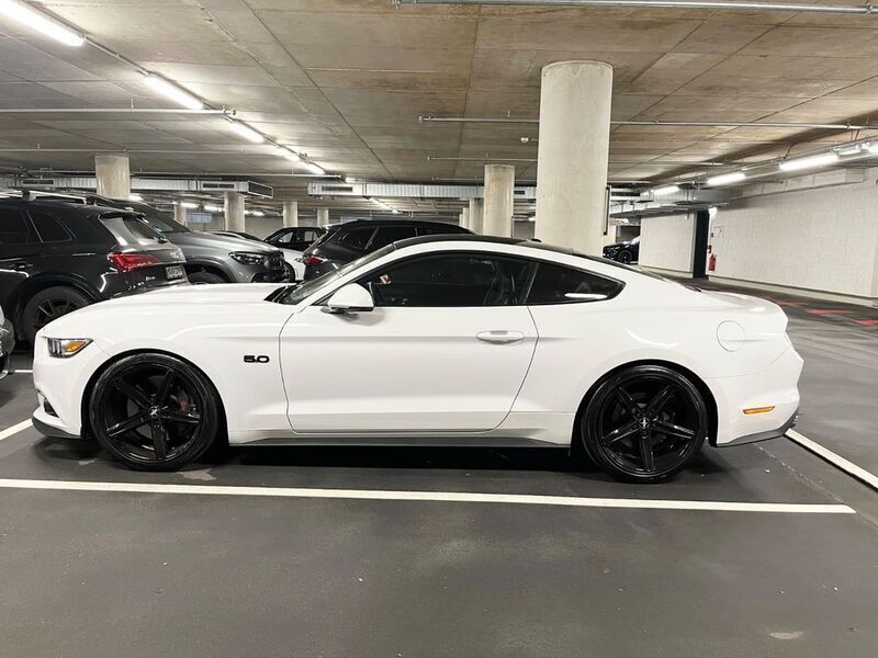 Gebraucht Ford Mustang 421 PS (309 kW) 2018 Weiß Coupé