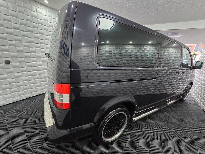 Gebraucht VW Caravelle Comfortline 131 PS (96 kW) 2009 Schwarz Van