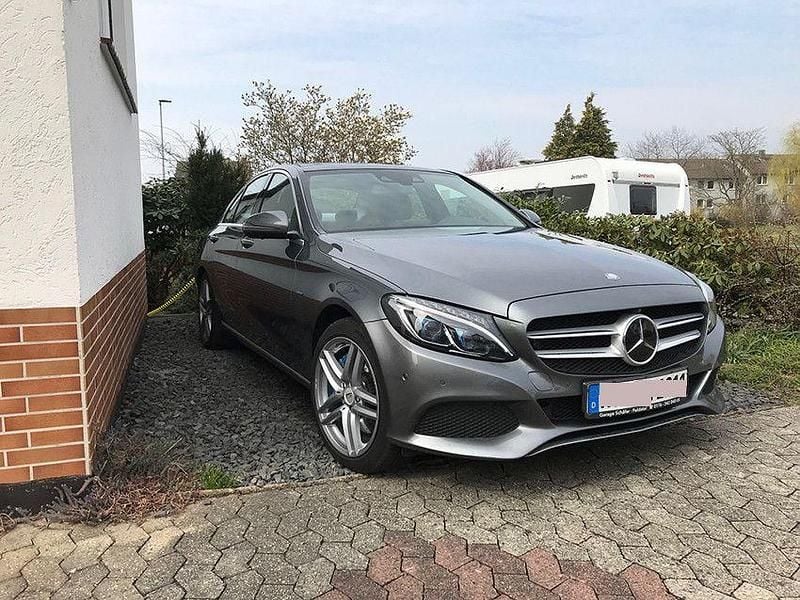 Grau Gebraucht 2017 Mercedes 350 Limousine | 22.750 € - Bild 1/4