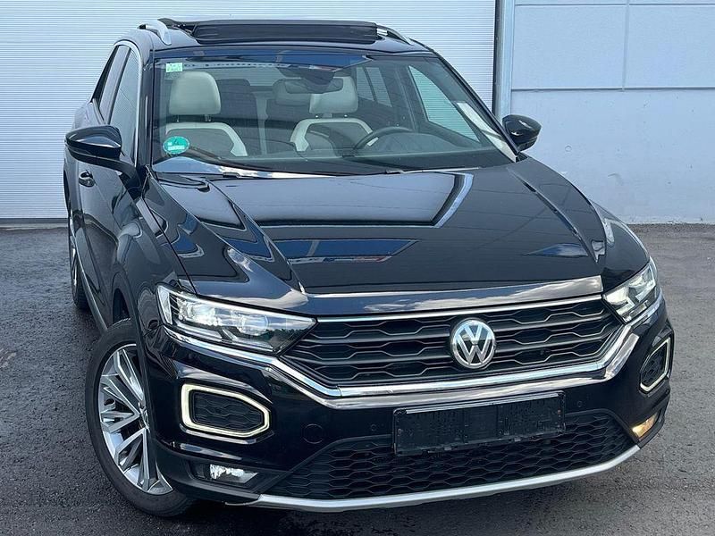 Schwarz Gebraucht 2017 VW T-Roc Sportline SUV | 17.990 € (Fairer Preis) - Bild 1/4