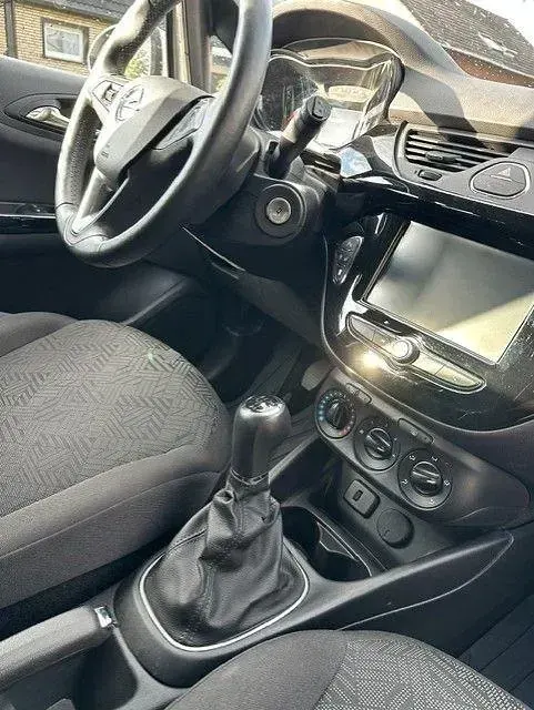 Gebraucht Opel Corsa 90 PS (66 kW) 2017 Weiß Kleinwagen