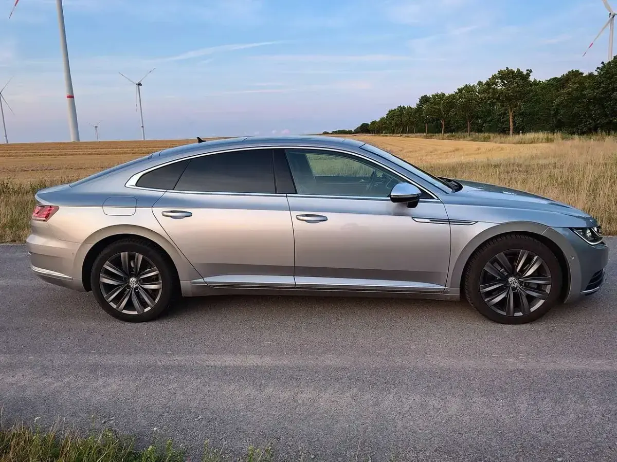 Gebraucht VW Arteon Elegance 239 PS (175 kW) 2017 Silber Kleinwagen