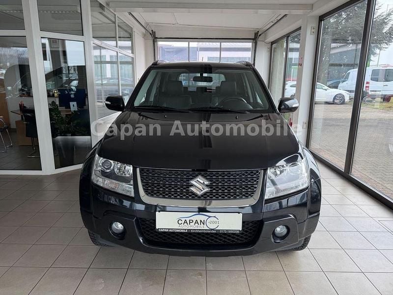 Gebraucht Suzuki Grand Vitara 129 PS (94 kW) 2012 Schwarz SUV