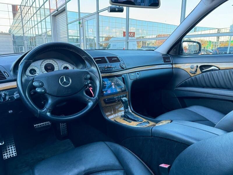 Gebraucht Mercedes E500 387 PS (284 kW) 2007 Schwarz Kombi