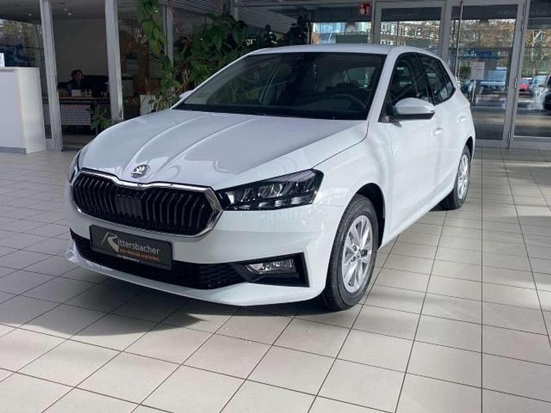 Neu Skoda Fabia Selection 80 PS (58 kW) 2025 Moonweiss metallic Kleinwagen