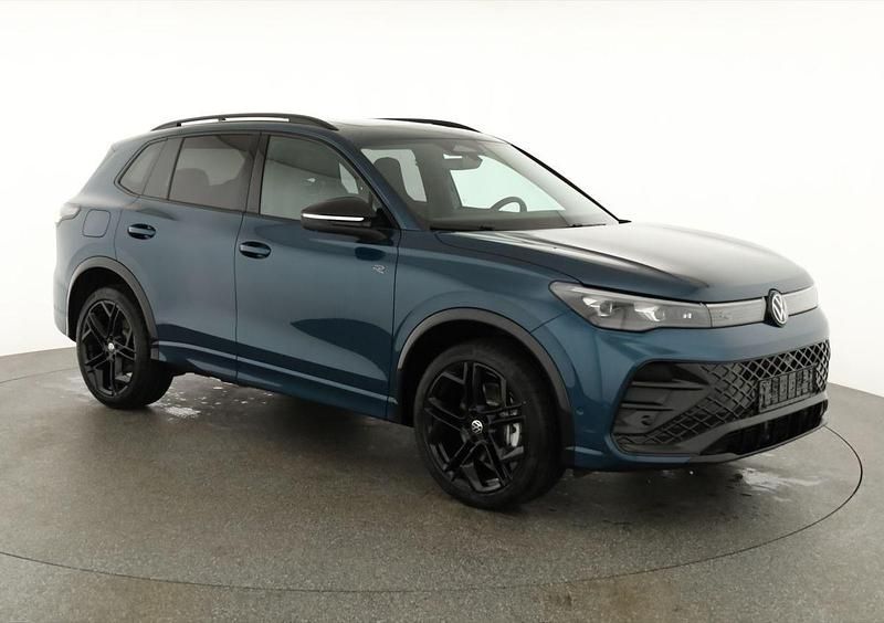 Neu VW Tiguan Style 2026 Nightshade blue metallic SUV