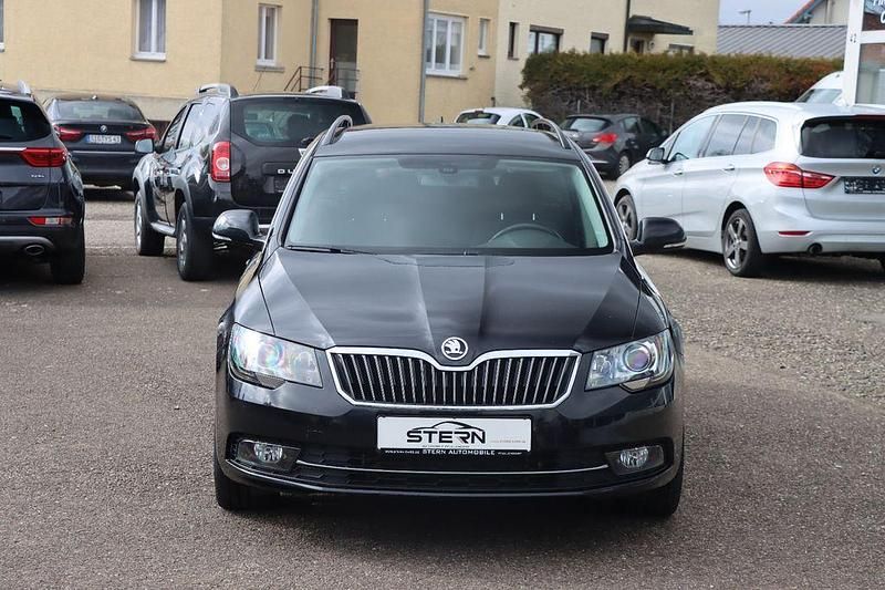 Gebraucht Skoda Superb Exclusive 170 PS (125 kW) 2014 Schwarz Kombi